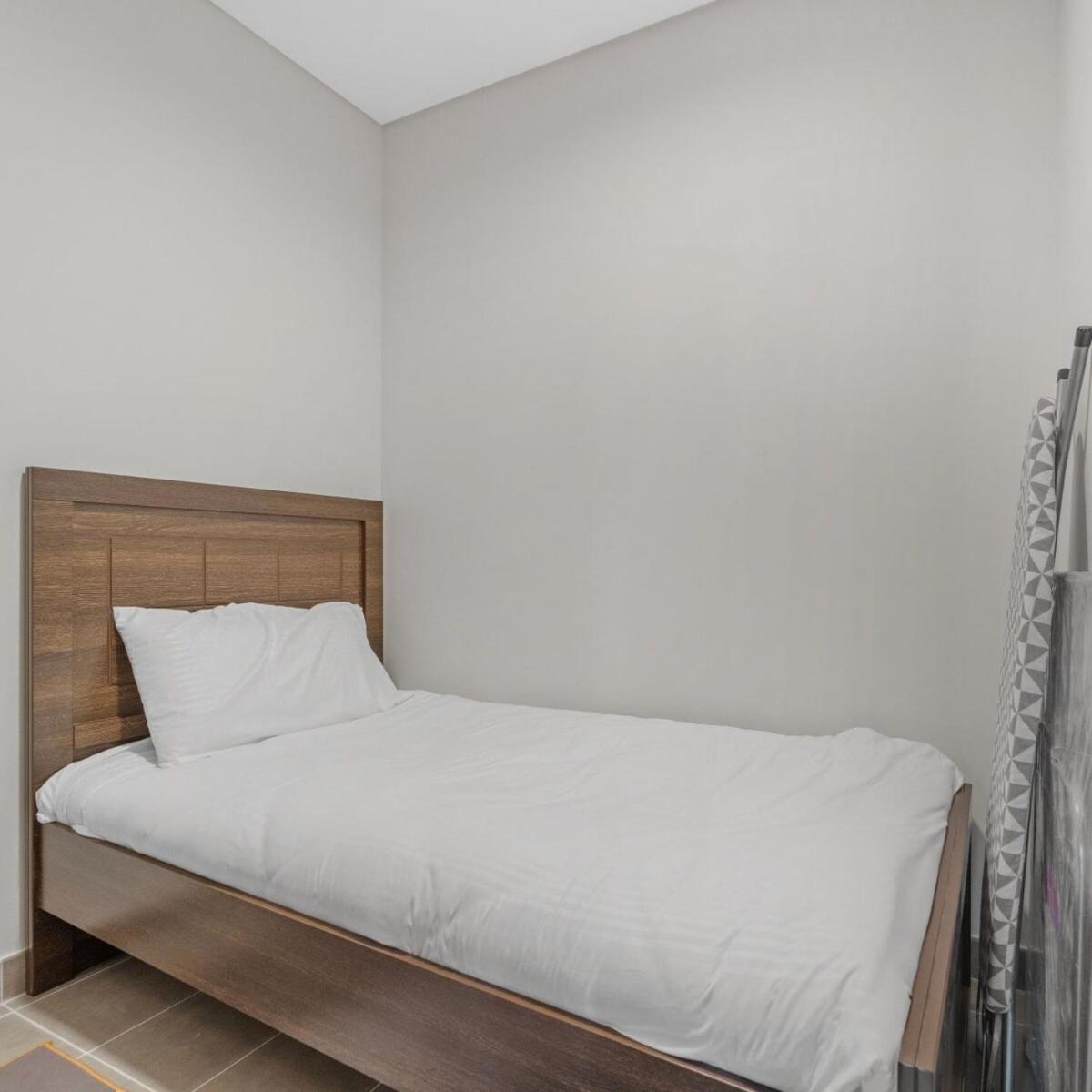 Luxury Canal View-2br Maid's In Cf 2, Al Wasl *