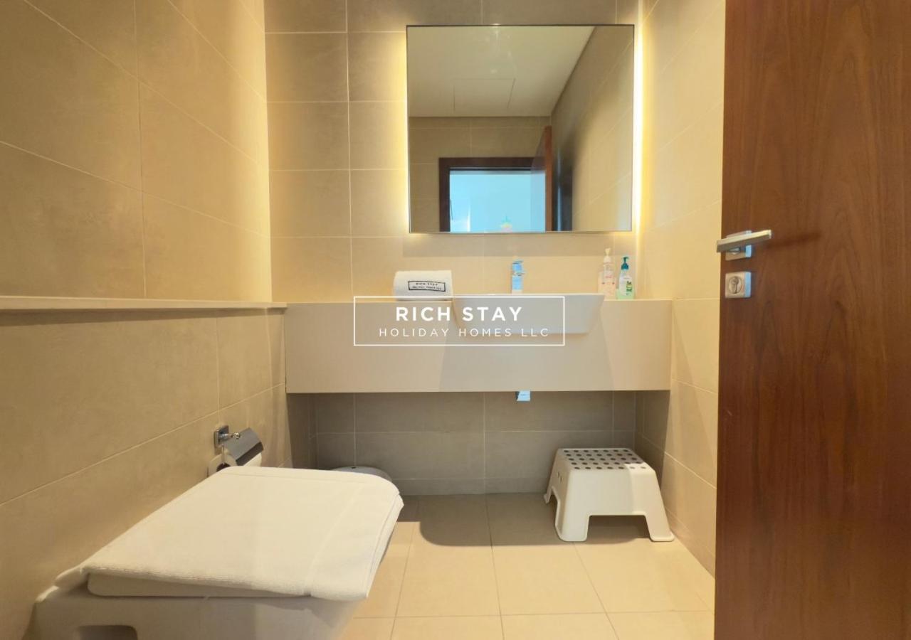 Skyline Serenity ,3br Oasis Overlooking The Marina Appartement