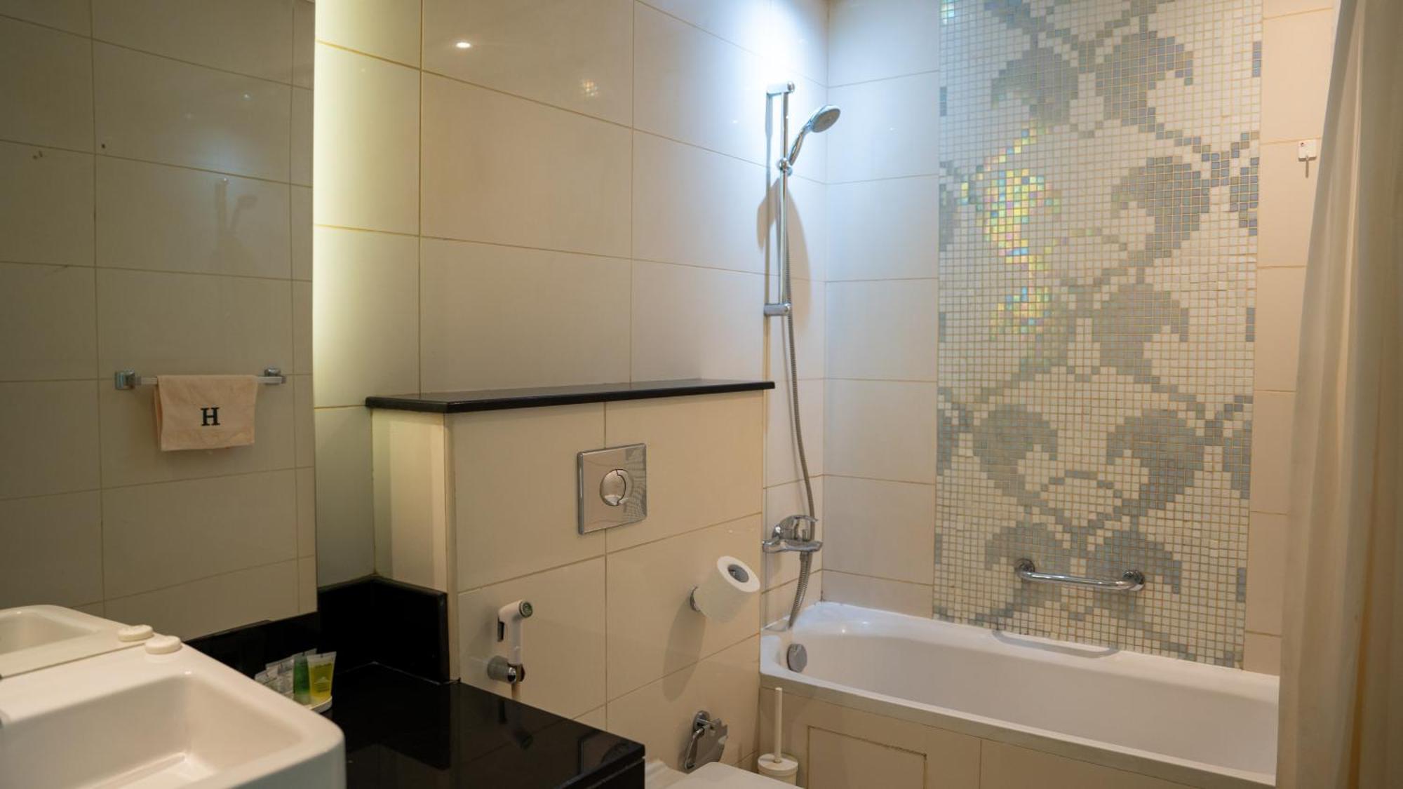 Dvr 1br In Capital Bay Business Bay Appartement