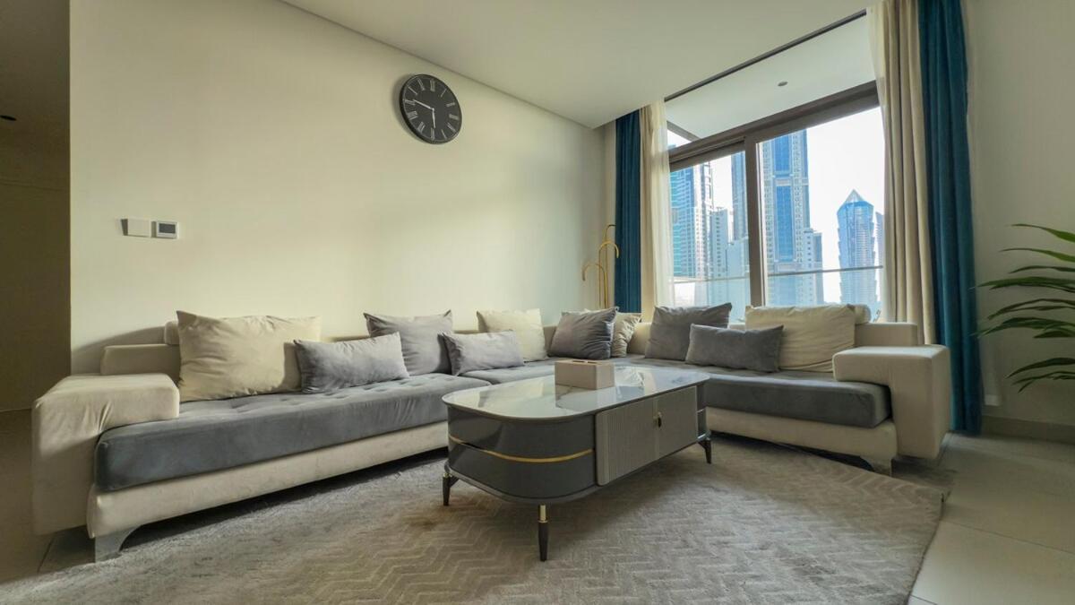 Tick - Burj Crown Luxury 2br W Balcony & Pool View *