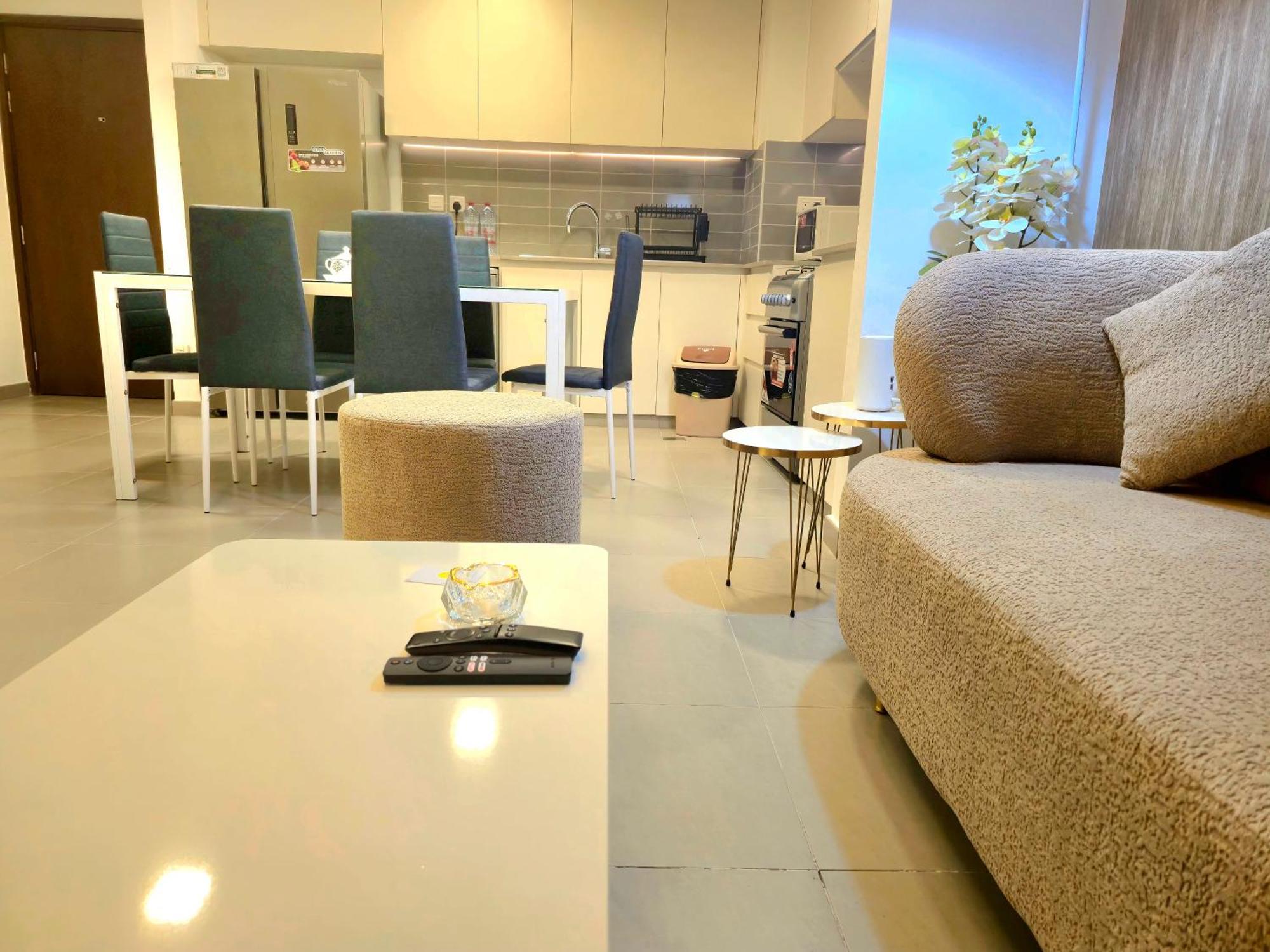Bareez Bliss Retreat Elegant 2br With Balcony, Pool & Park View Appartement