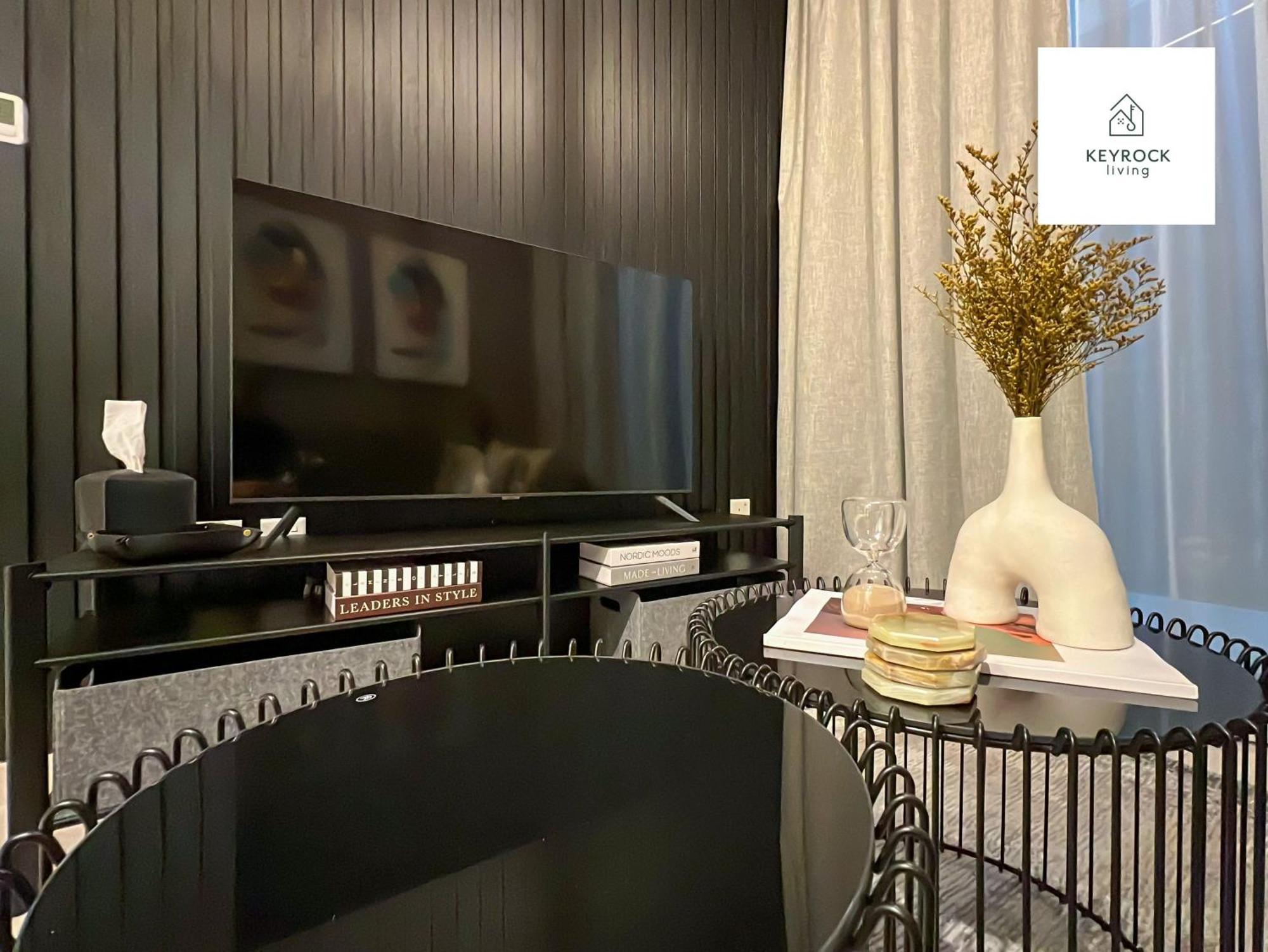 Keyrock Living - 20th Floor Comfort At Zada