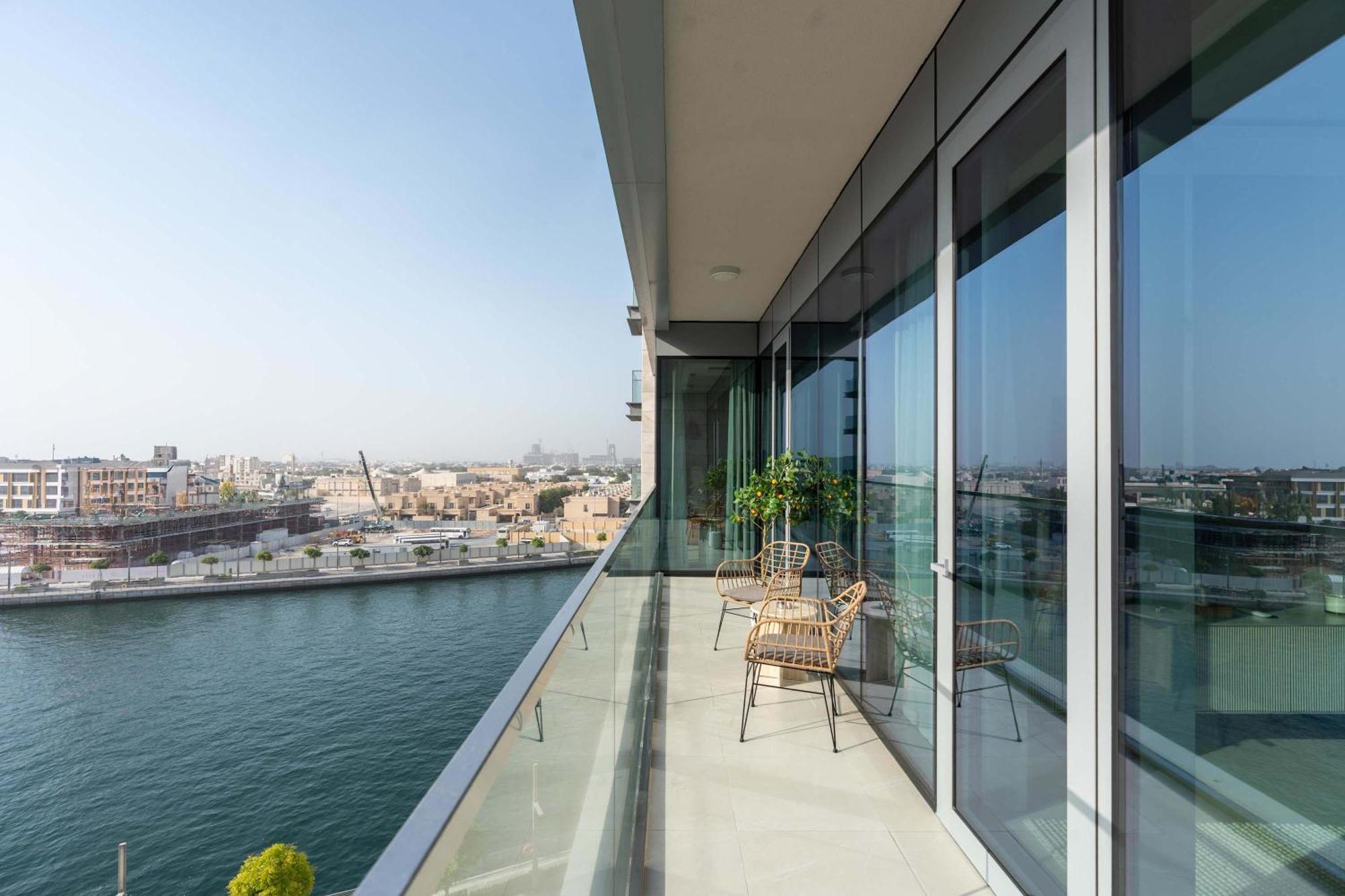 Luxury 2br And Study Water View In Al Wasl *