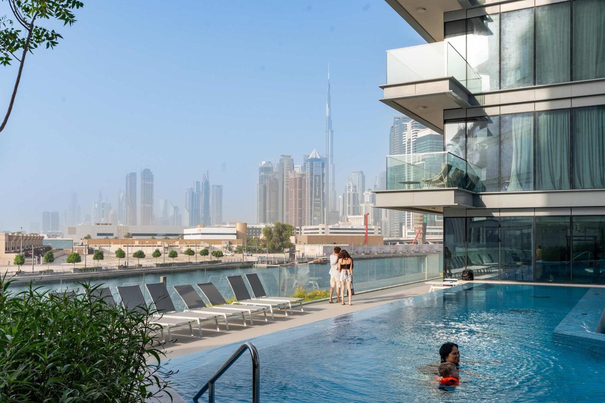 Luxury 2br And Study Water View In Al Wasl