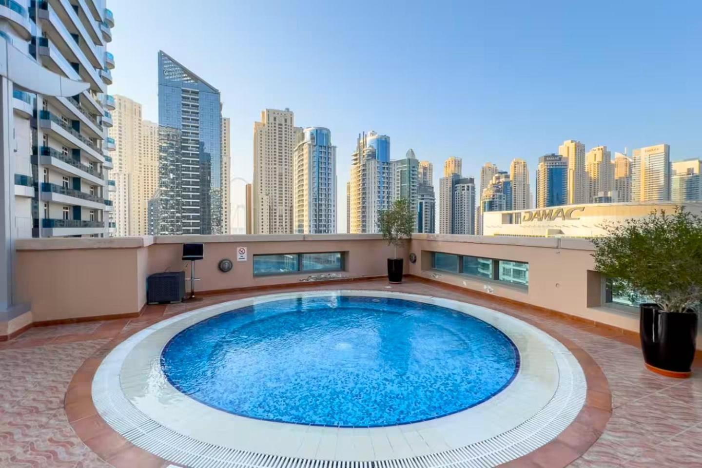 Luxury 1 Bedroom Full Marina View, Sleeps 5, 1 Min To Metro Dubái