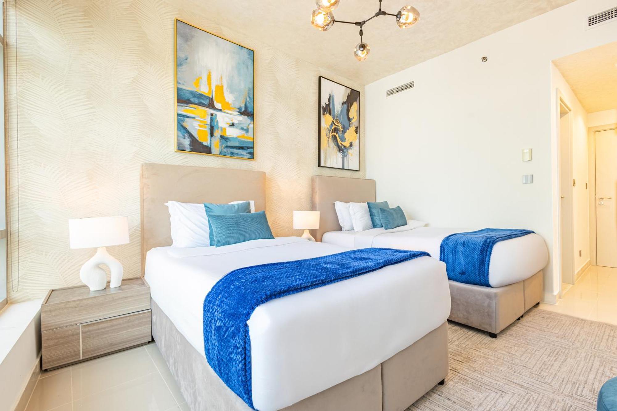 Appartement Luxury - Private Jacuzzi - Infinity Pool - Marina & Sea Views - High Floor - Upgraded - Designer - Squash