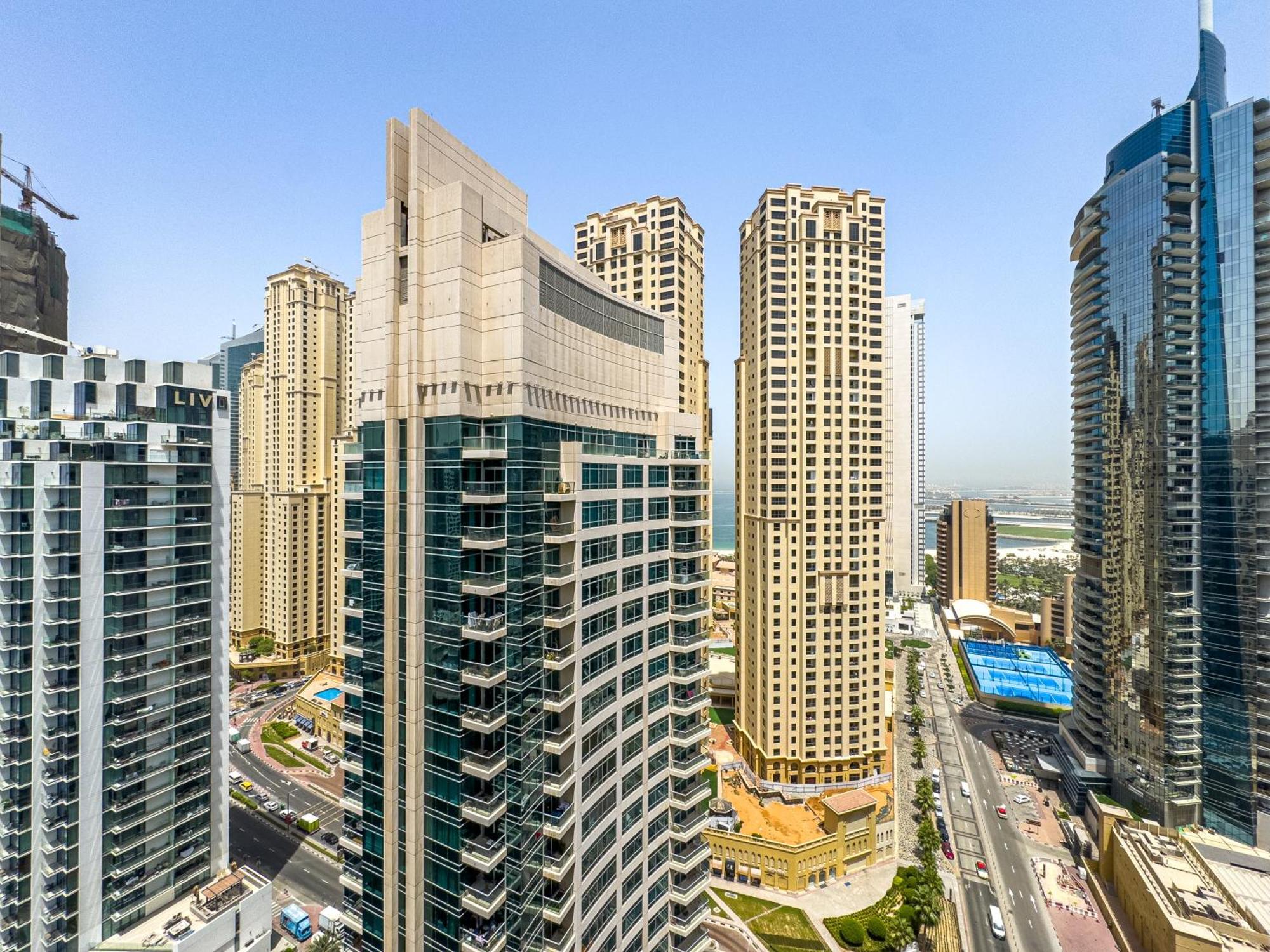 Apartment Luxury - Private Jacuzzi - Infinity Pool - Marina & Sea Views - High Floor - Upgraded - Designer - Squash *