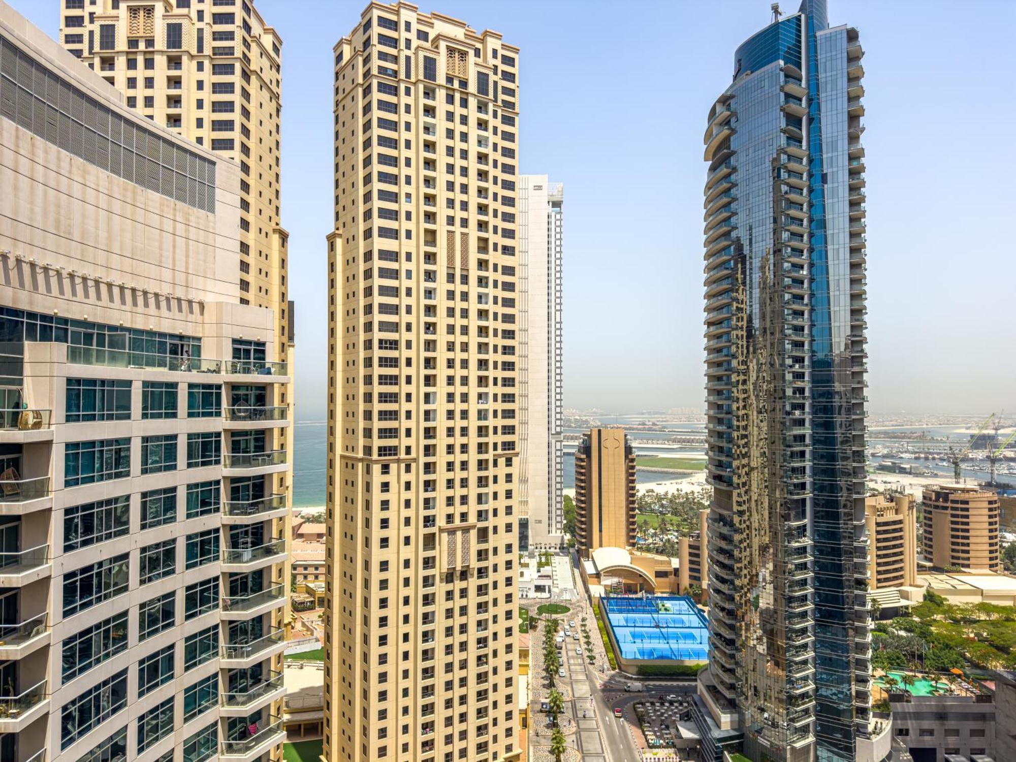 Luxury - Private Jacuzzi - Infinity Pool - Marina & Sea Views - High Floor - Upgraded - Designer - Squash Apartment Dubai