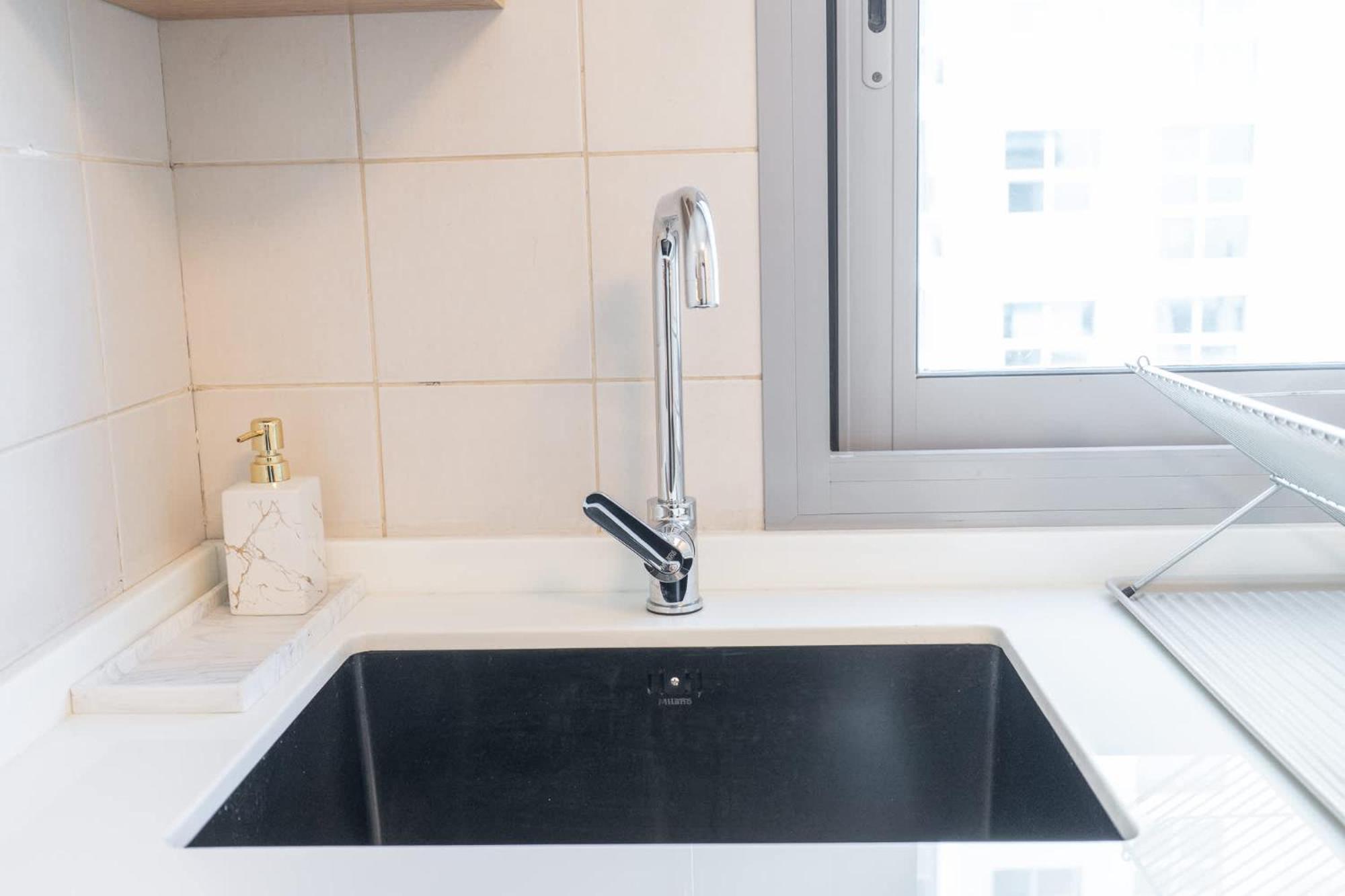 Appartement Extraordinary 1br With Marina Views