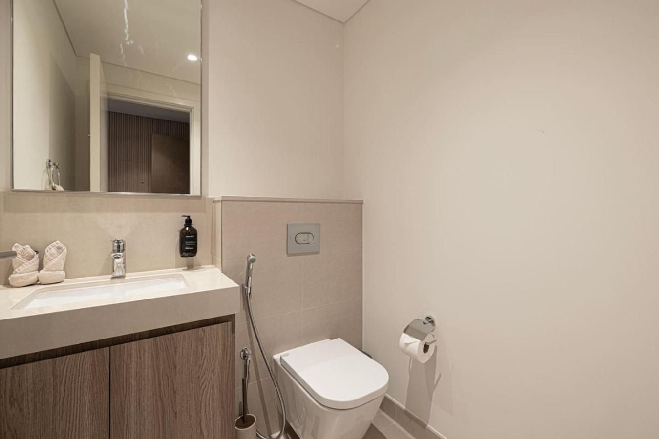 Seraya Residence 5 - 4Bdr - Burj Views - Private Jacuzzi Appartement Dubaï