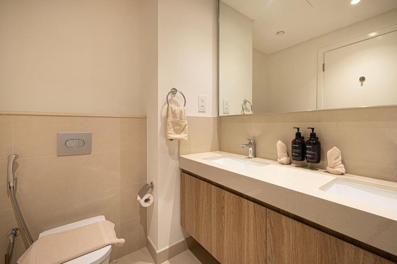 Appartement Seraya Residence 5 - 4Bdr - Burj Views - Private Jacuzzi Dubaï