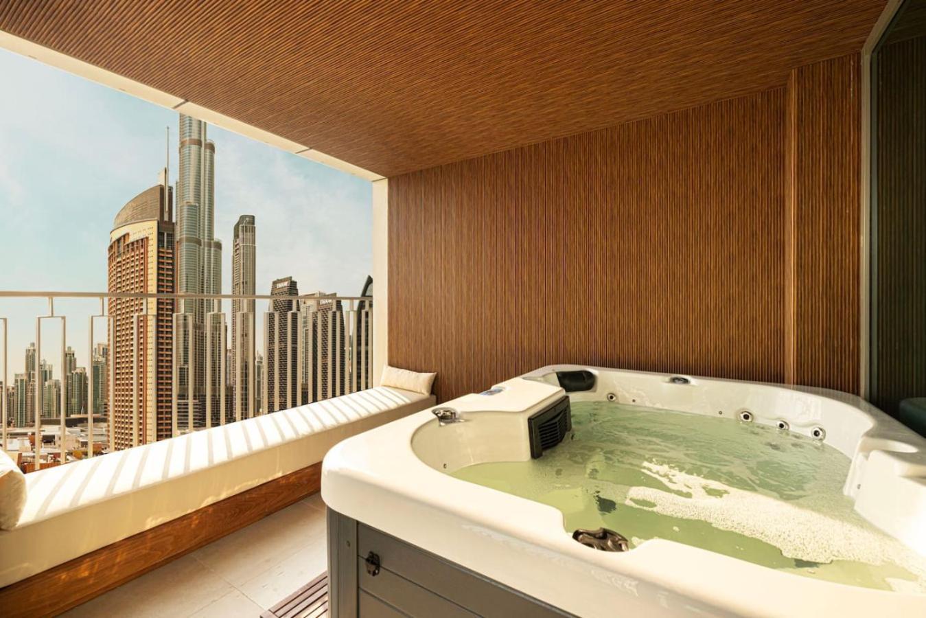 Seraya Residence 5 - 4Bdr - Burj Views - Private Jacuzzi Appartement Dubaï