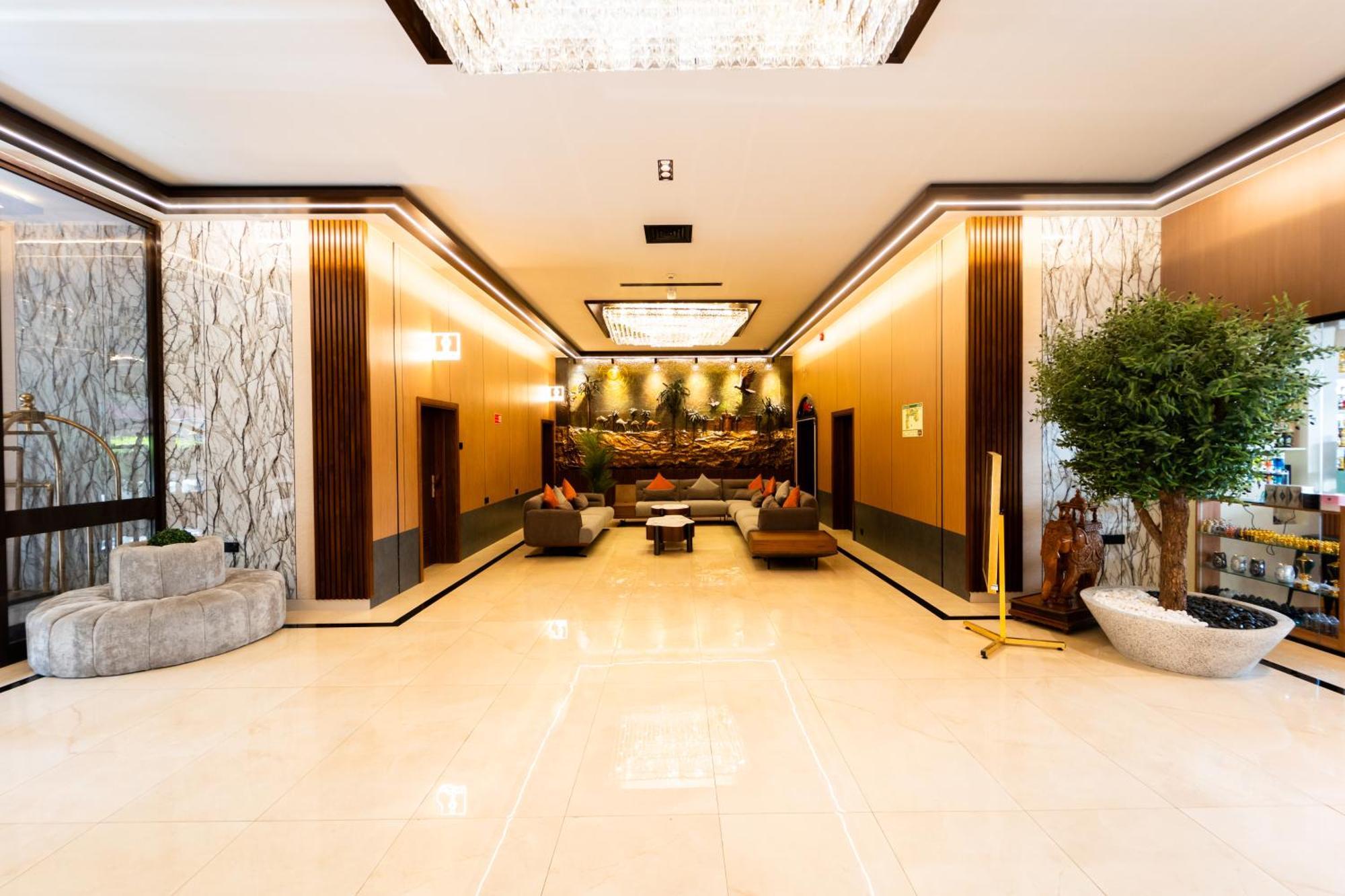 Grand Astoria Dubái