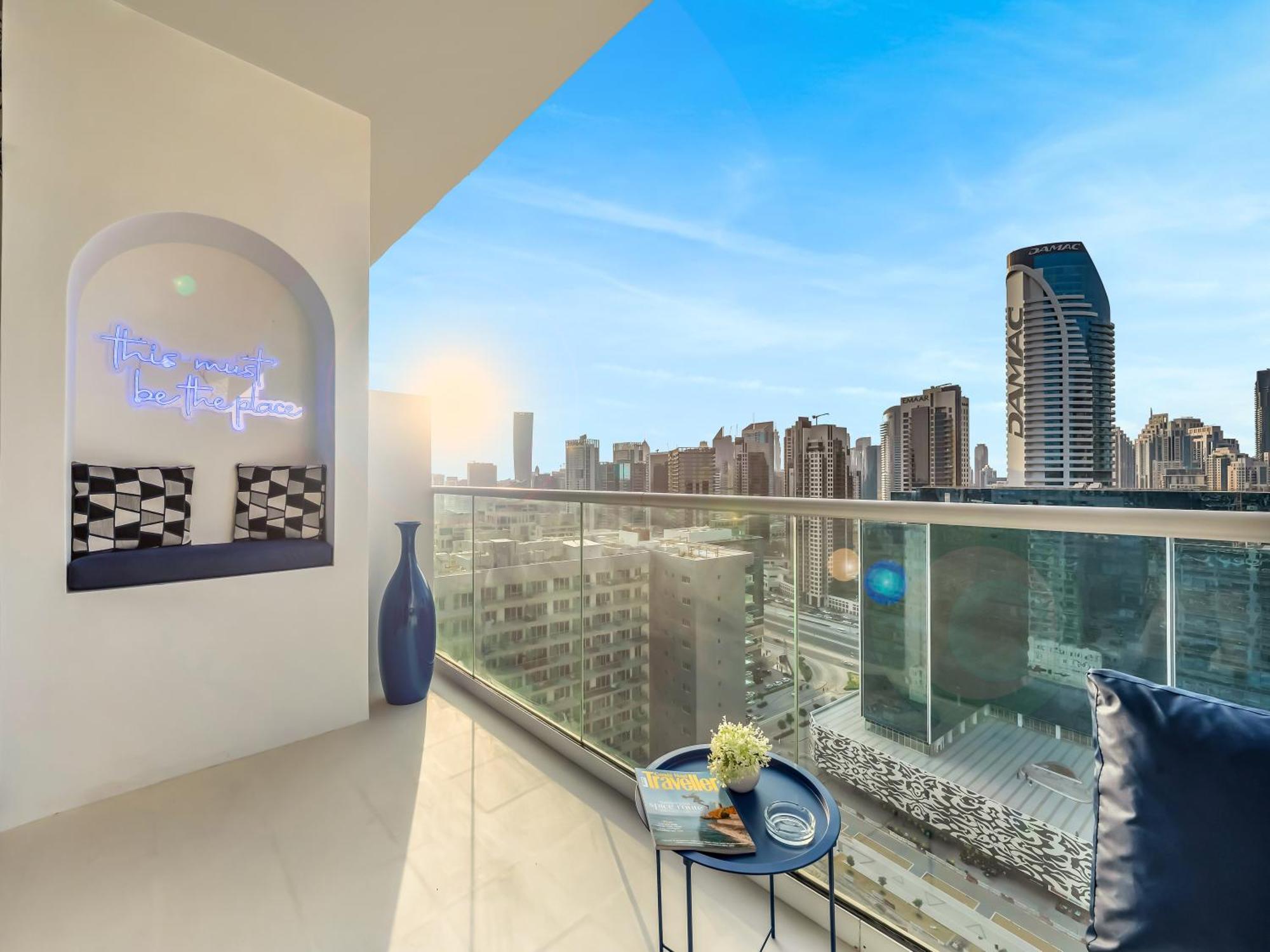 Luxury With Balcony & Full Burj Khalifa View By Dejaview *