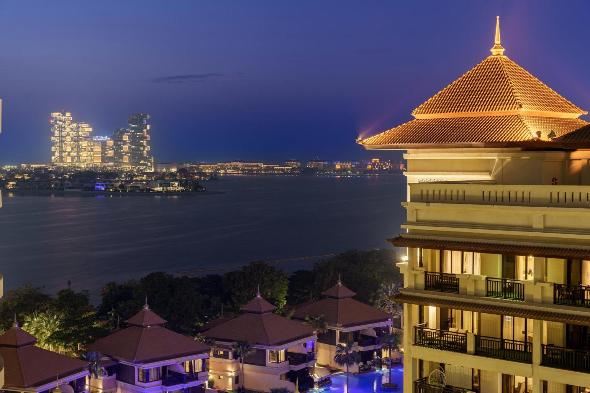 Dejaview Luxury With Private Terrace, Burj & Sea View * Dubai