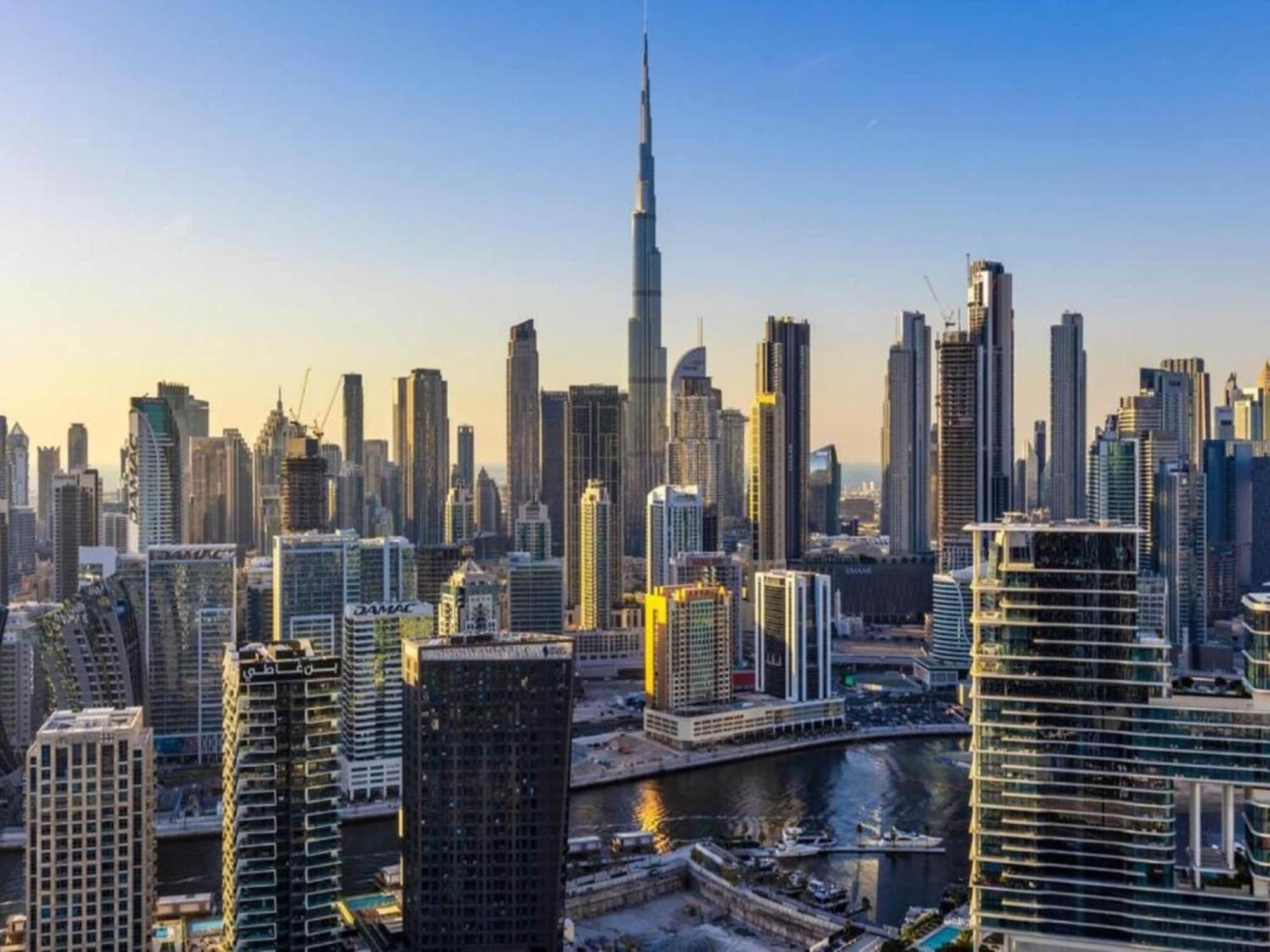 Apartamento Luxe Near Mall Burj Khalifa Pool Gym Parking