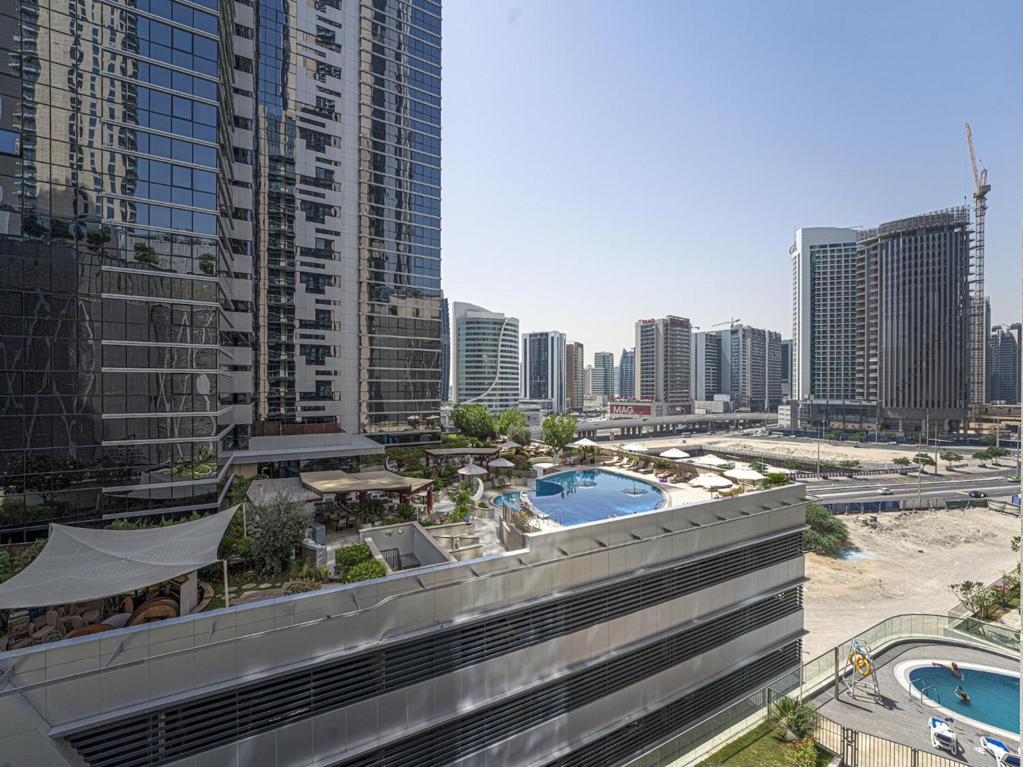 Apartamento Luxe Near Mall Burj Khalifa Pool Gym Parking Dubai
