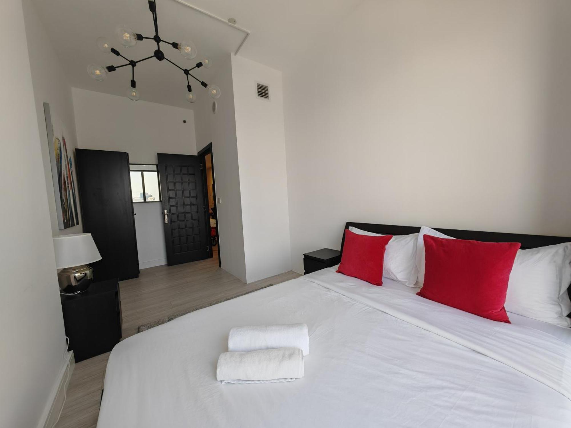 3br With Gorgeous Marina View On Jbr Near Mall, Metro & Eye- By Sunkissed Homes Apartamento Dubái