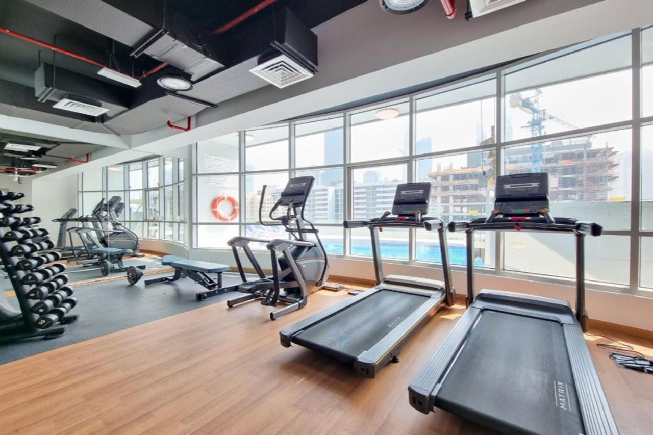 151 Jumeirah Gardens Apartemen