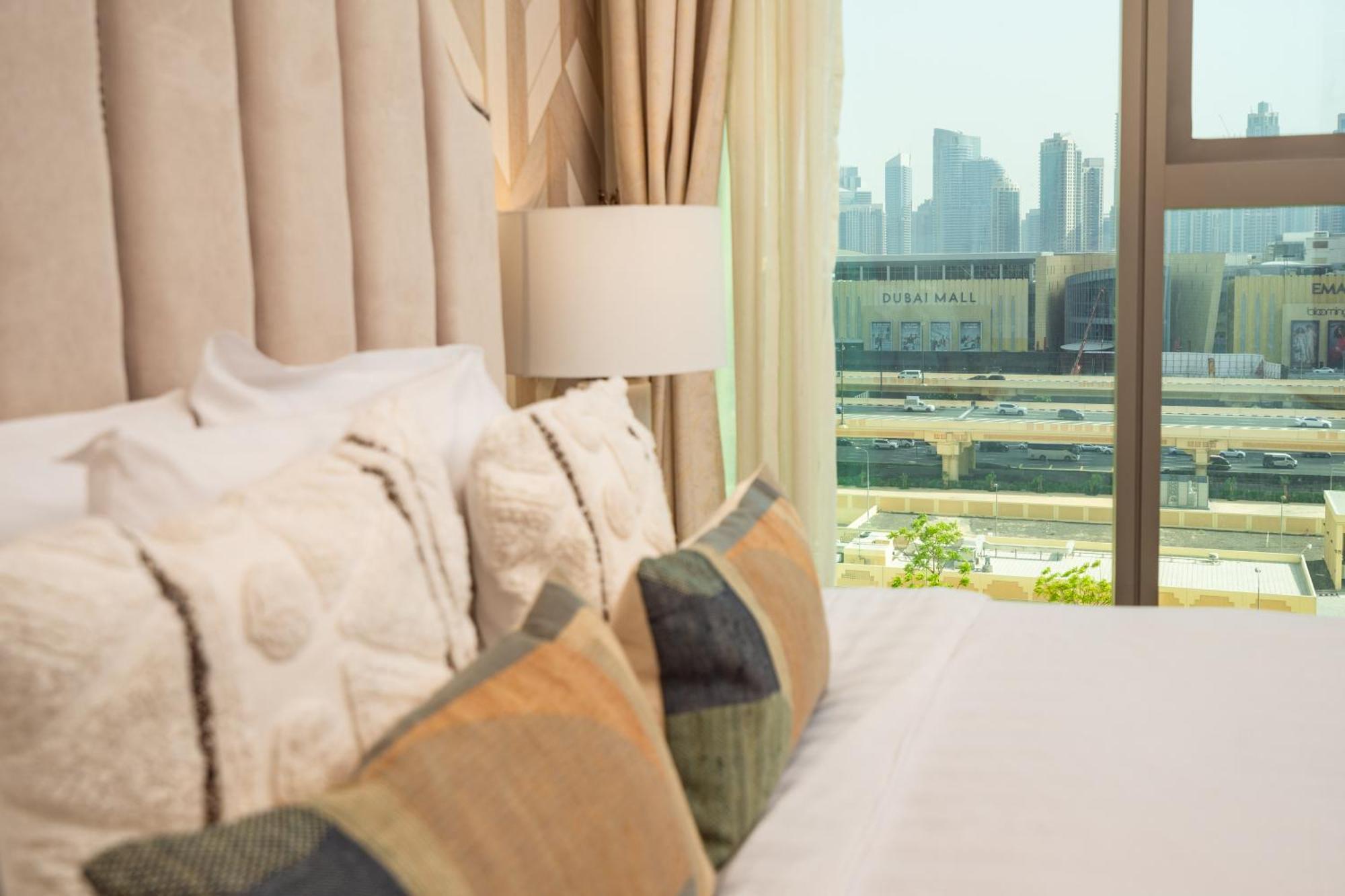 Prime Retreats @ Downtown Views By Emaar Dubai