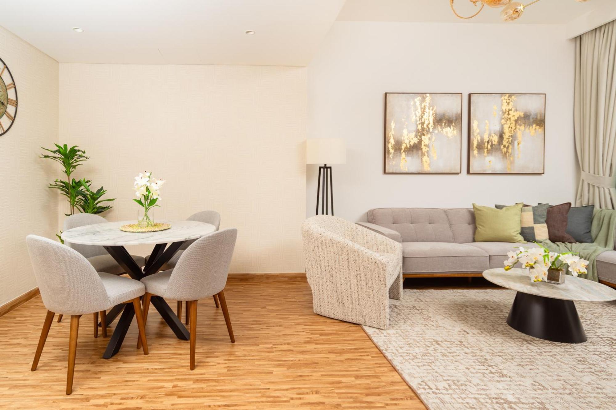 Prime Retreats @ Downtown Views By Emaar Apartment *