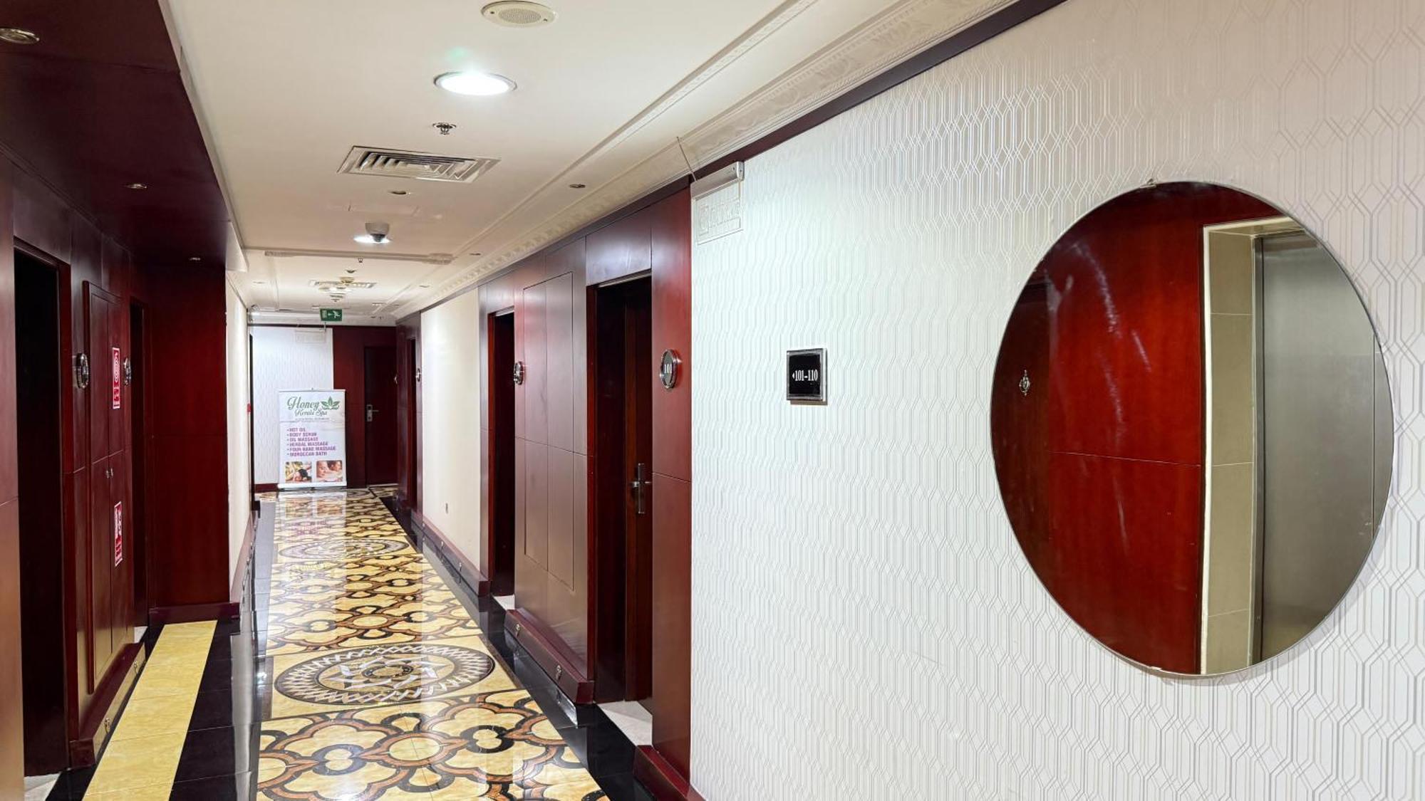 Belvilla Luxury Phoenix East Hotel 4*