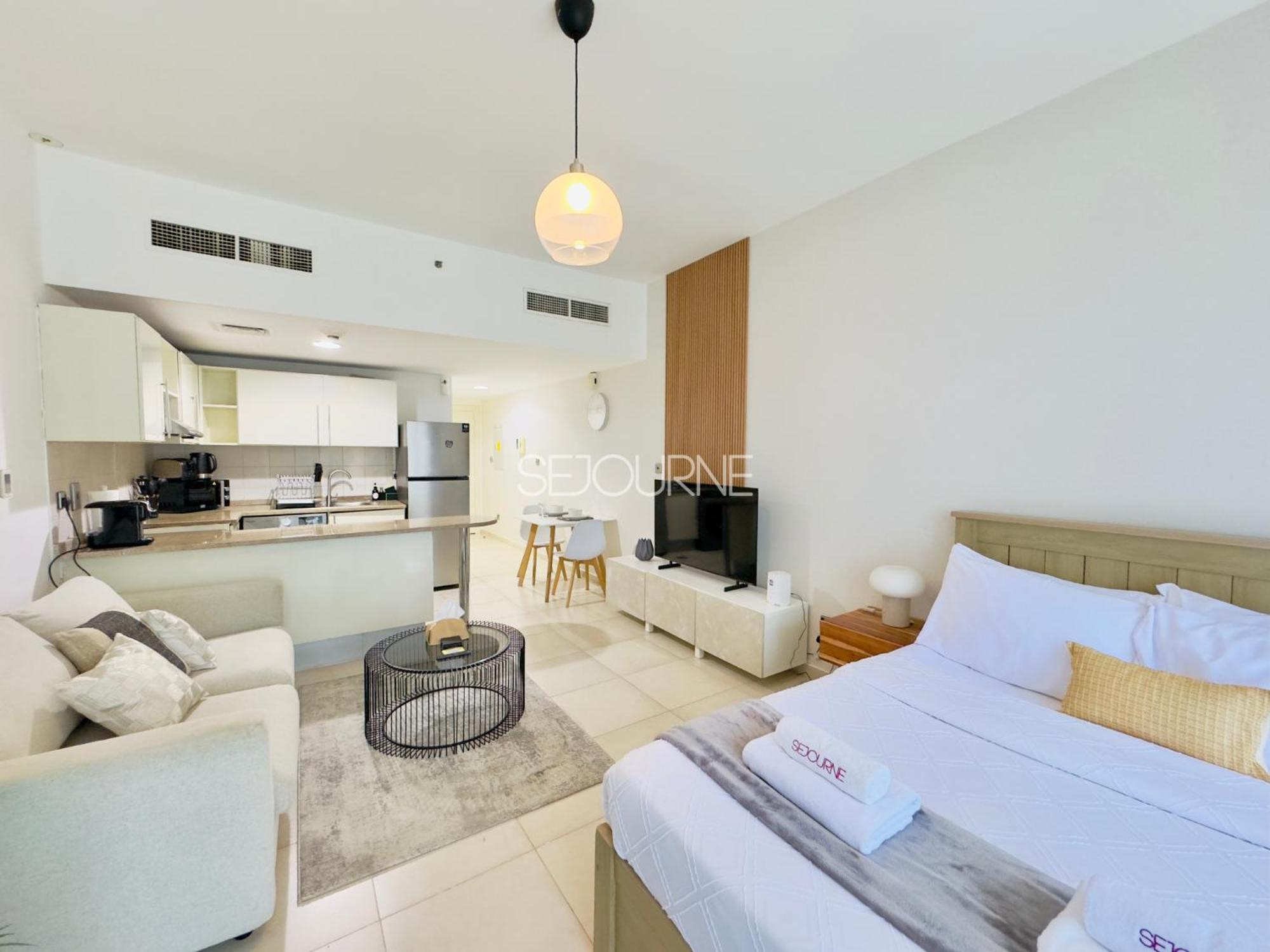 Da86 - Well Design In Arch Tower Apartment Dubai