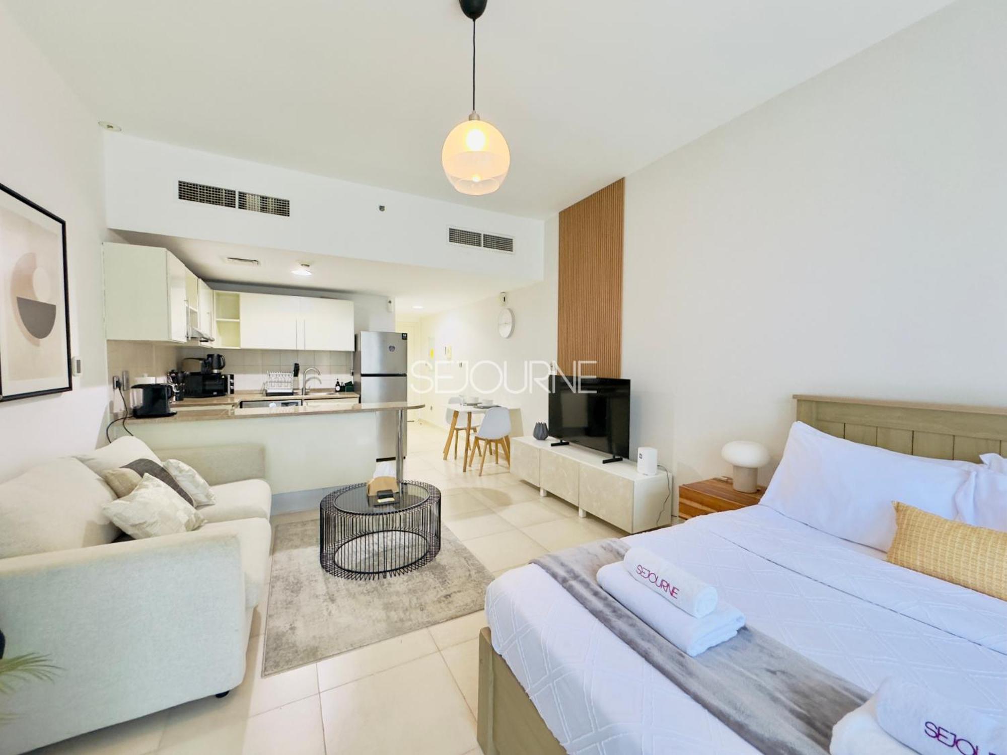 Apartment Da86 - Well Design In Arch Tower *
