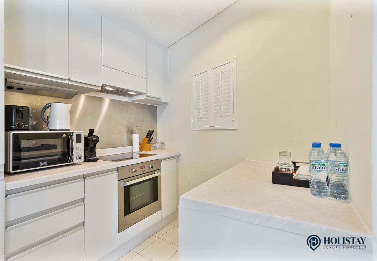 Holistay Luxury Homes - Burj Khalifa View - Direct Access Mall * Dubai