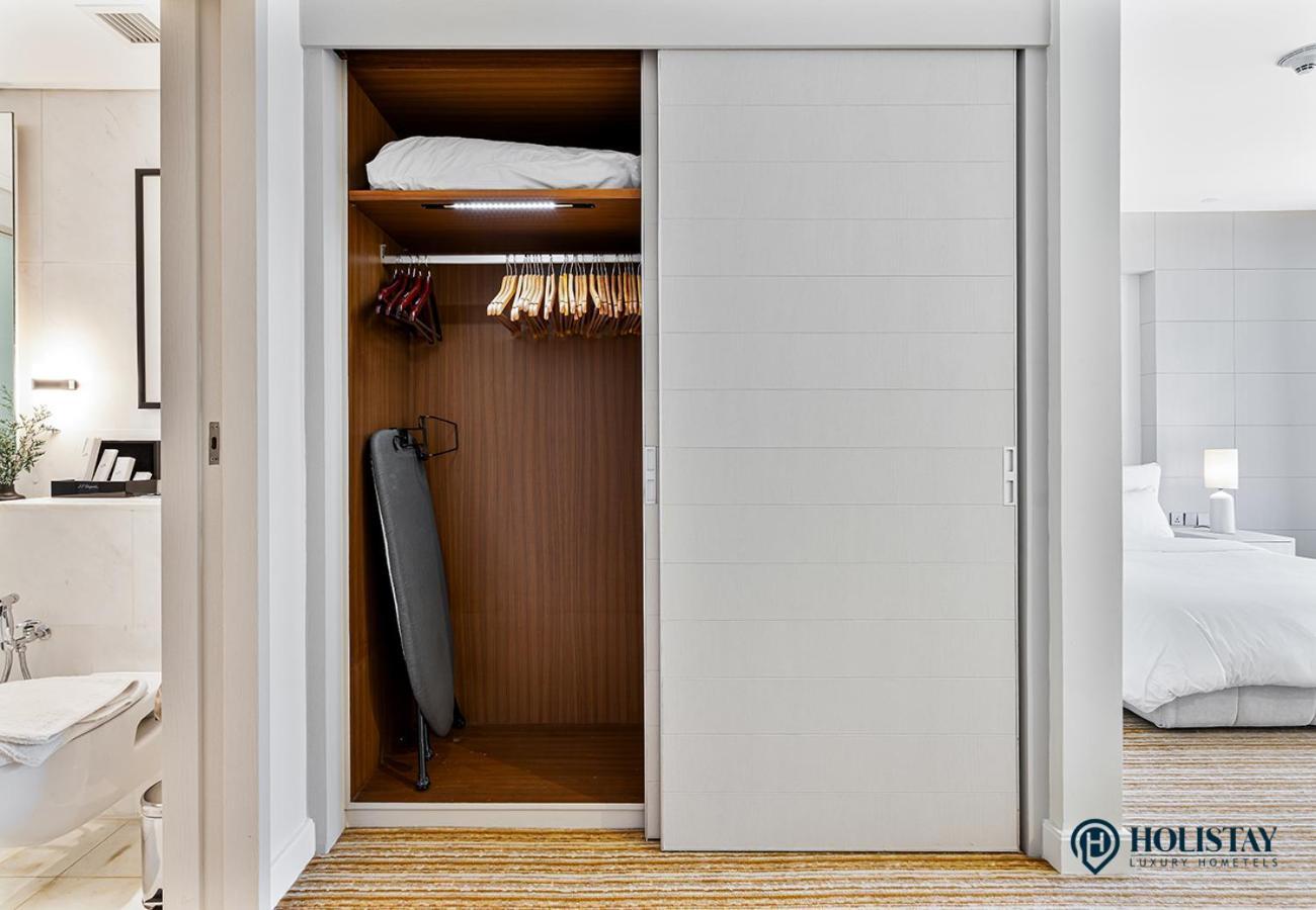 Holistay Luxury Homes - Burj Khalifa View - Direct Access Mall Apartamento Dubái