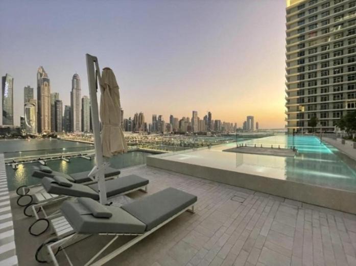 Apartment Elegant 1br With Sea View And Free Access