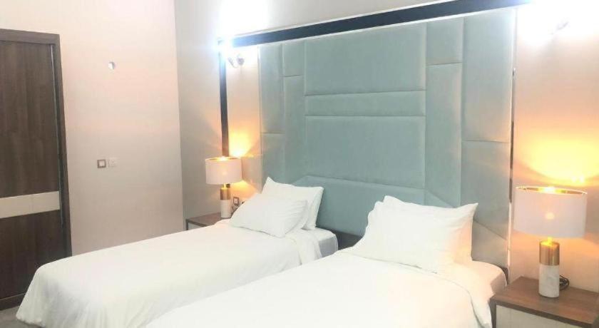 Alazmi Hotel