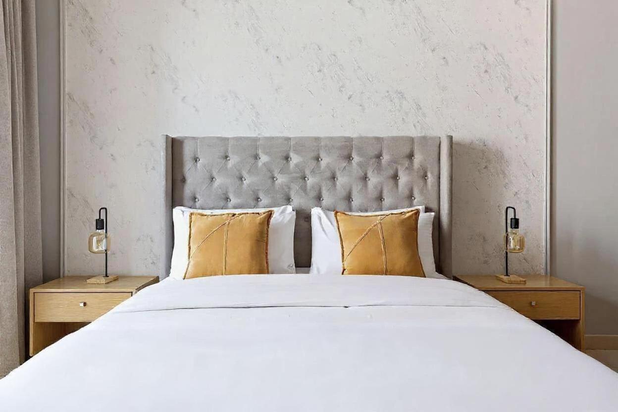 Silkhaus Spacious In Boulevard With Gym & Pool Apartamento Dubái