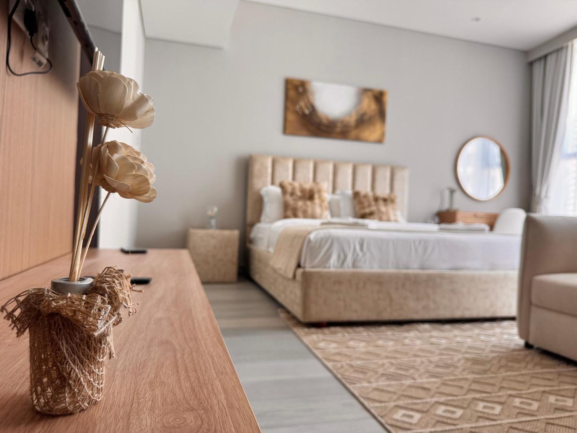 Condor Marina Star, Marina By Simply Comfort Apartment Dubai