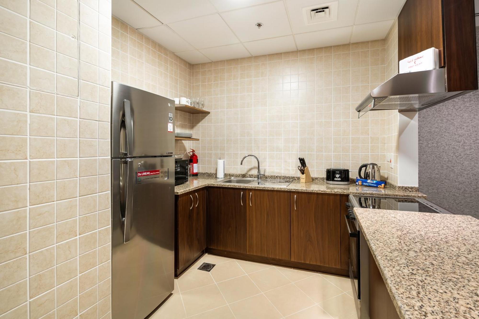Amazing Beachfront Apartments Near Atlantis Waterpark By Simply Comfort *
