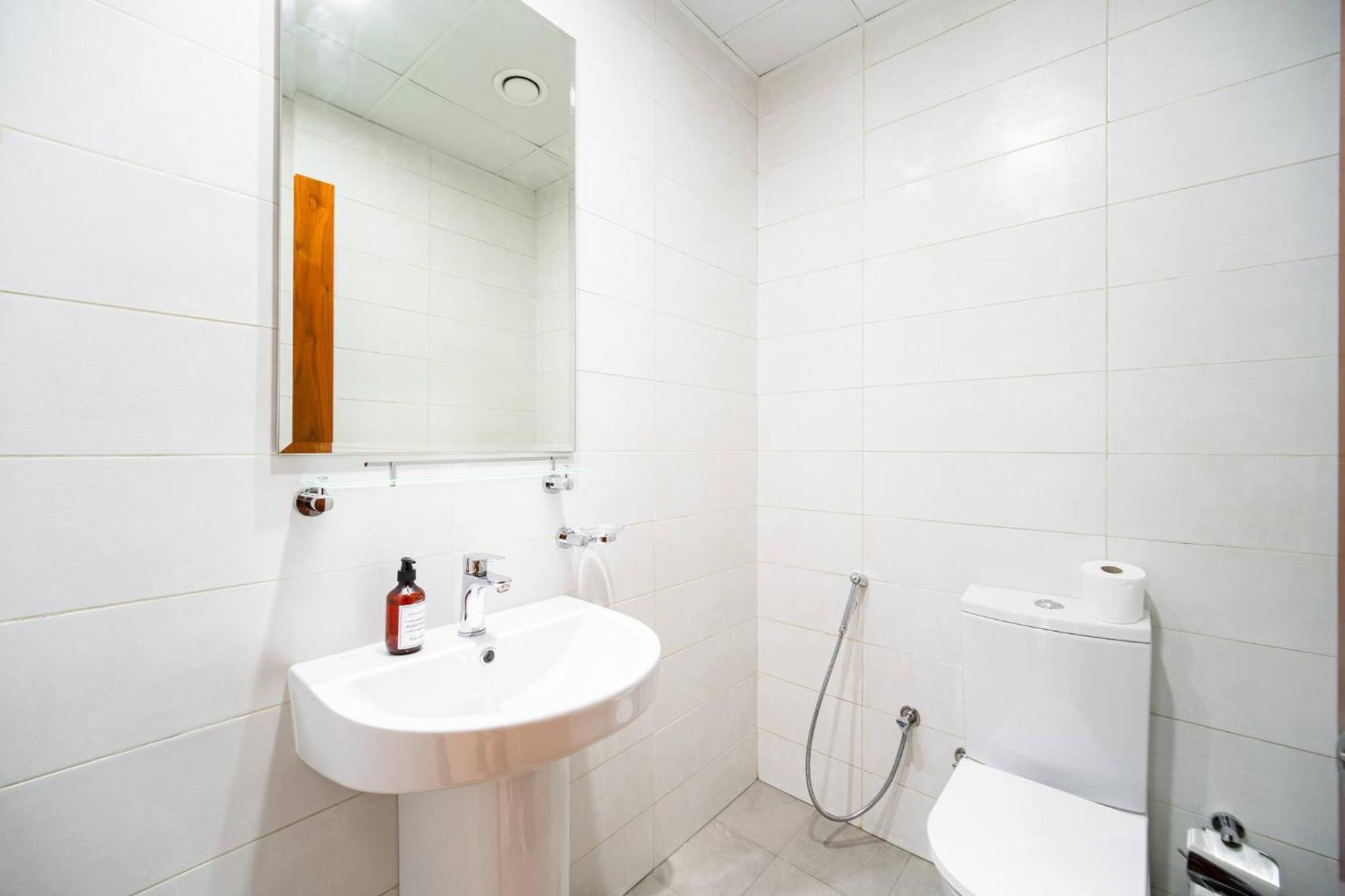 Elegant Escapes - Homely 1b In Dunya Tower Dubai