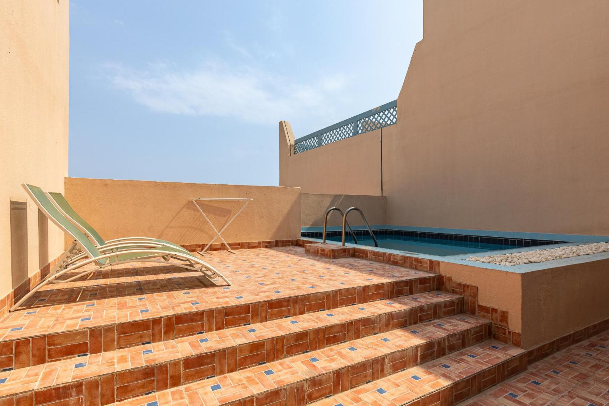 Amazing Beachfront Near Atlantis Waterpark By Simply Comfort Sarai Palm Jumeirah *