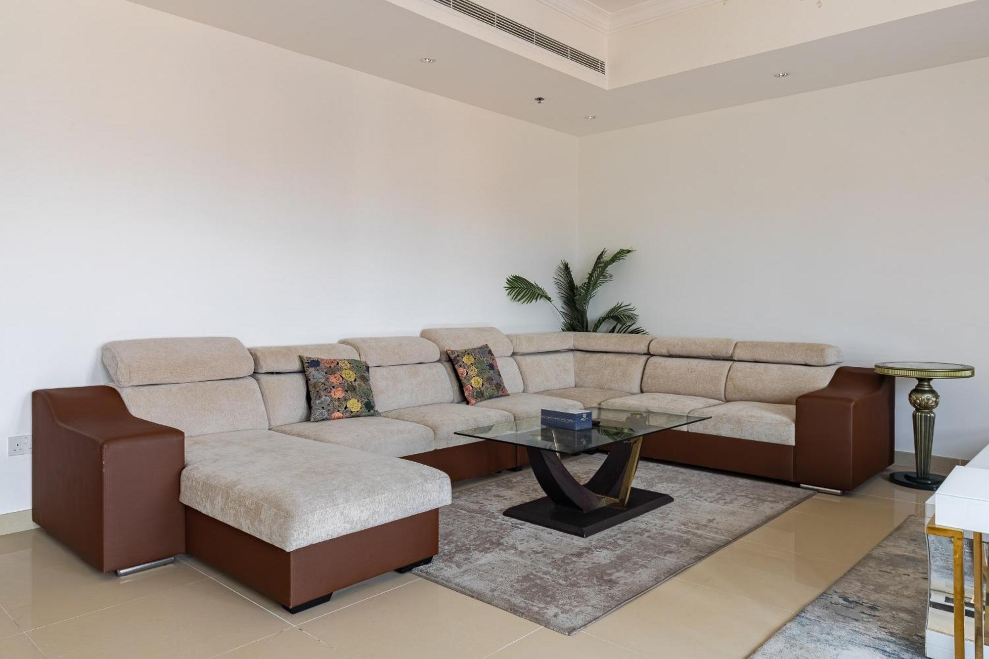 Amazing Beachfront Apartments Near Atlantis Waterpark By Simply Comfort Sarai Palm Jumeirah Apartemen