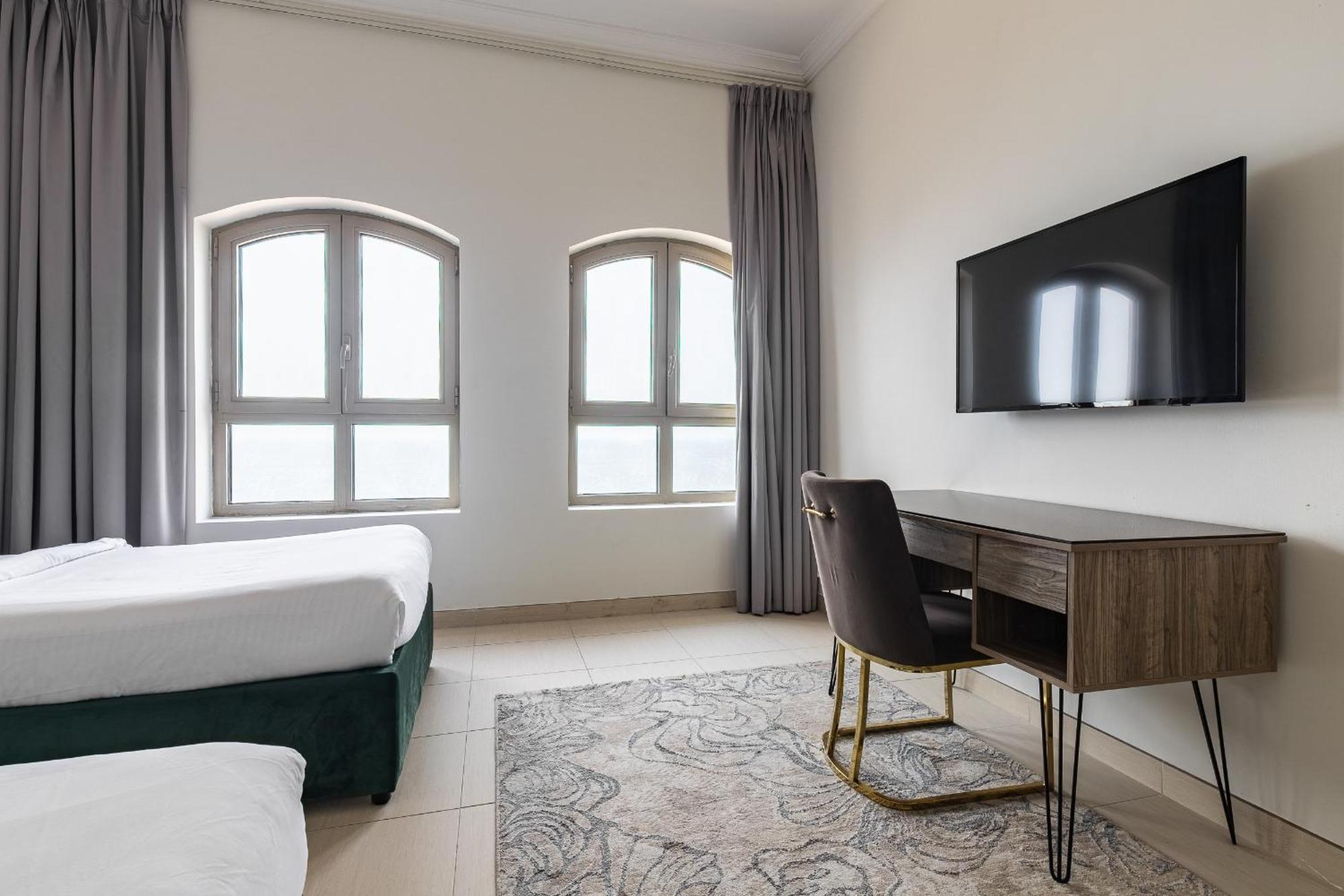 Amazing Beachfront Near Atlantis Waterpark By Simply Comfort Sarai Palm Jumeirah Dubái