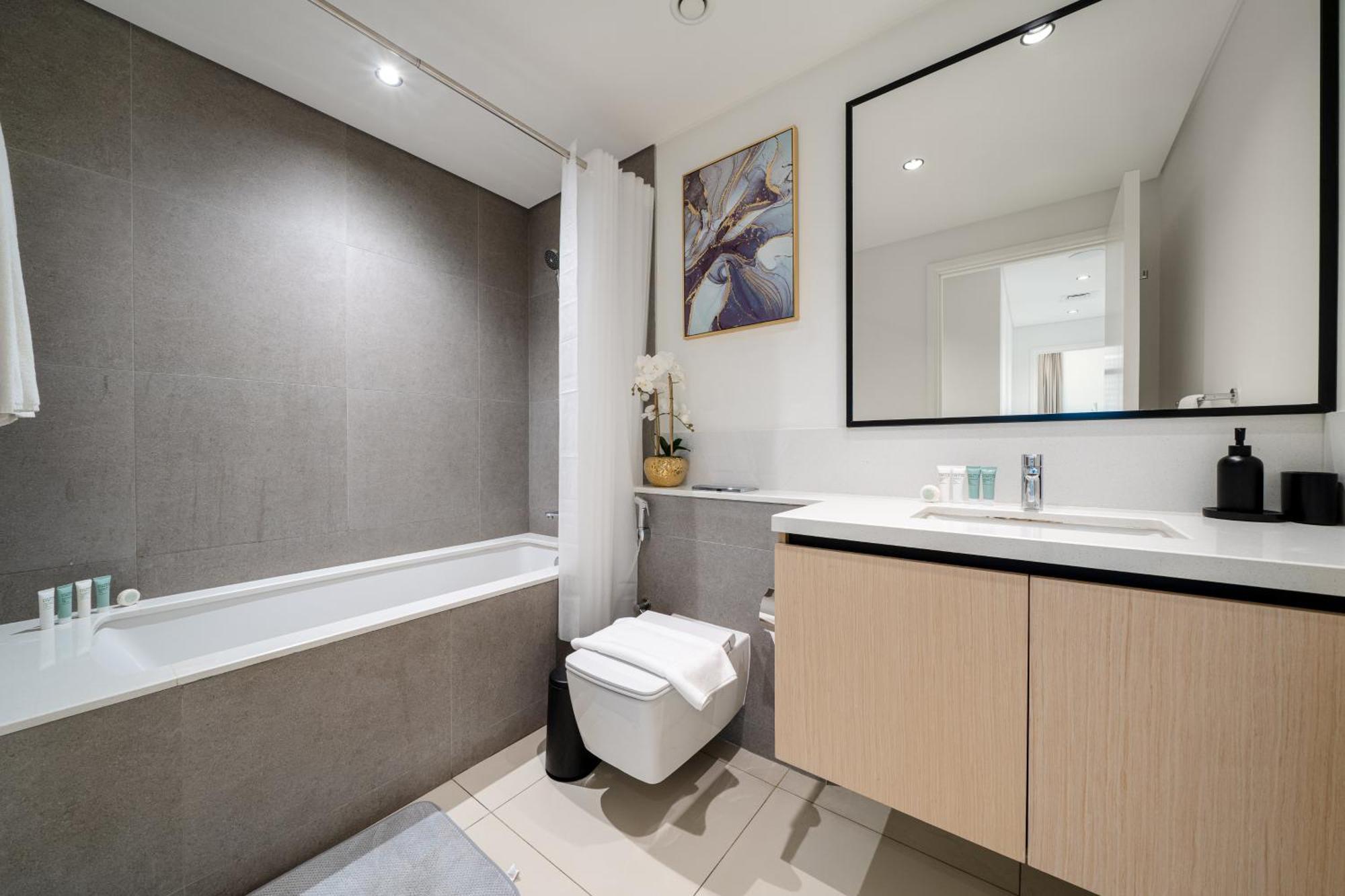 Luxury Two Bedroom With & Pool View By Delujo * Dubái