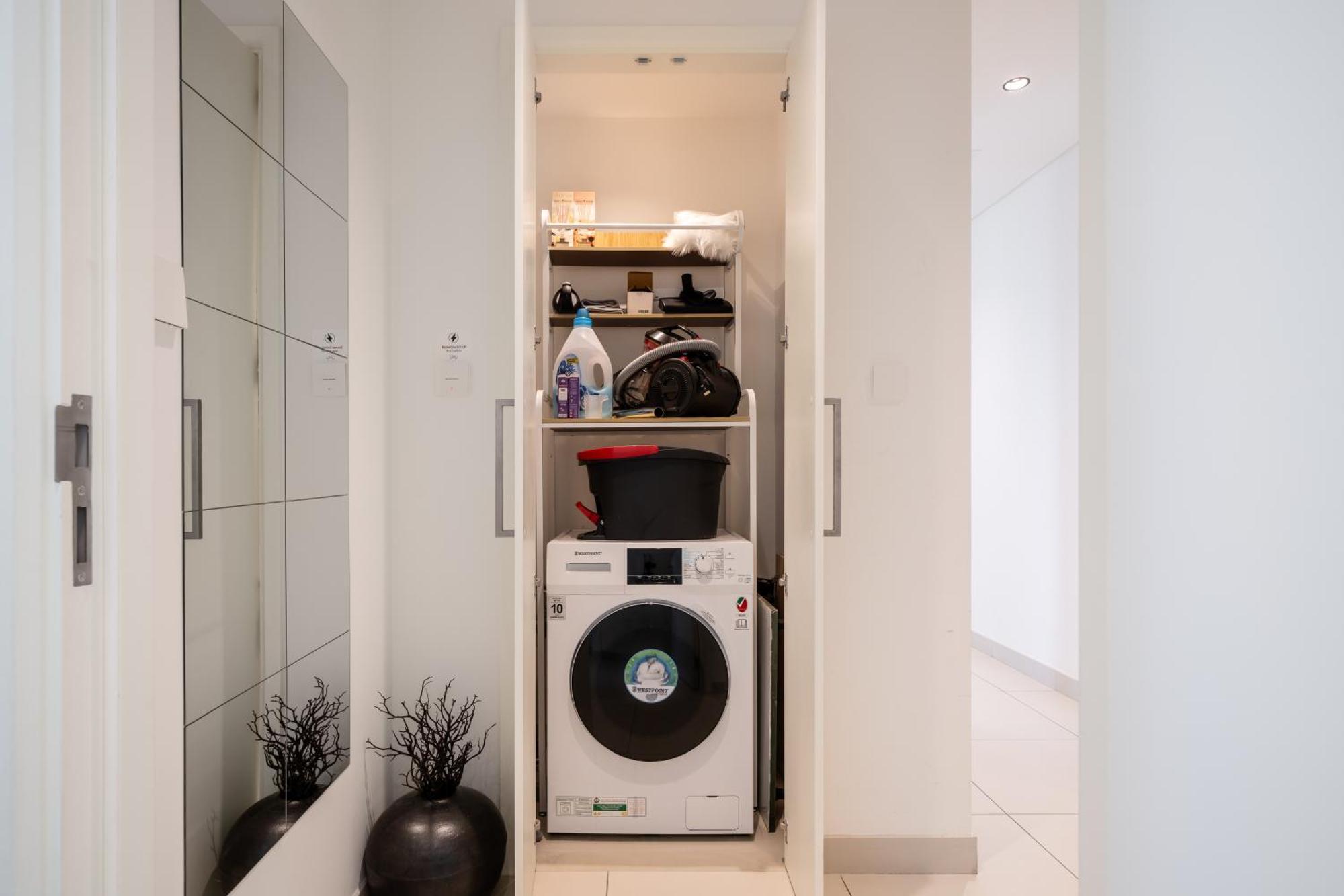 Luxury Two Bedroom With & Pool View By Delujo Apartamento *