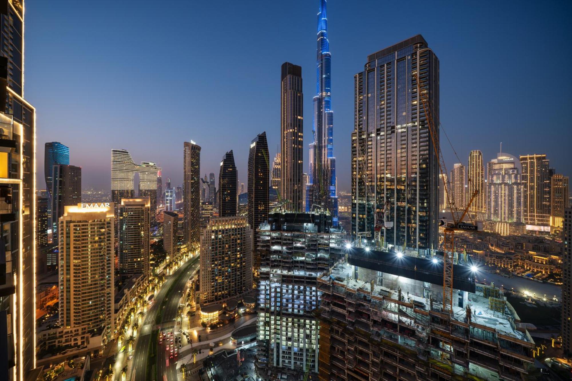 Luxury One Bedroom With Full Burj Khalifa View & Fountain View By Delujo *