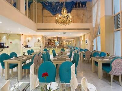 Al Khaleej Plaza 4*