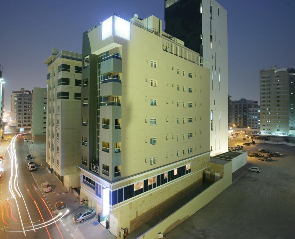 Auris Hotel