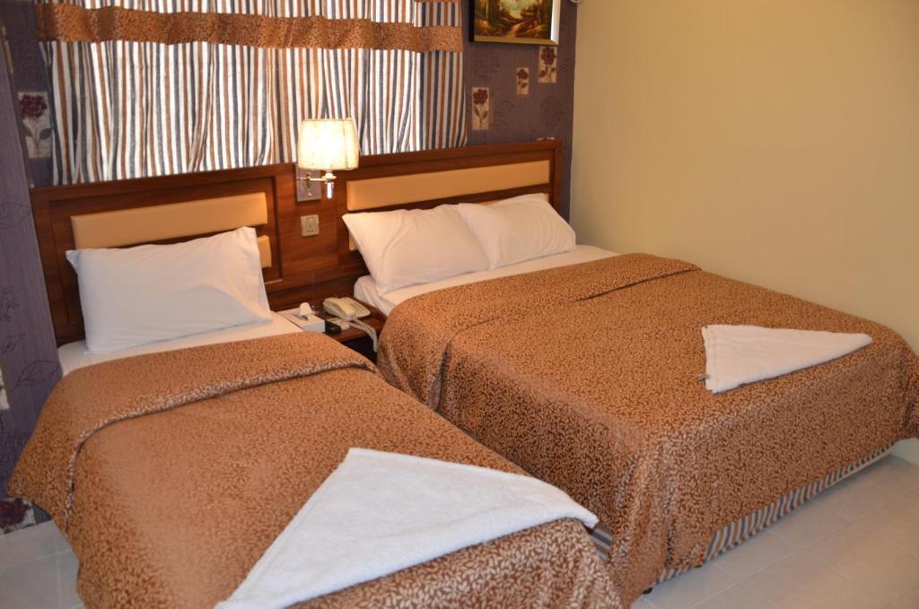 Kinshasa Hotel *