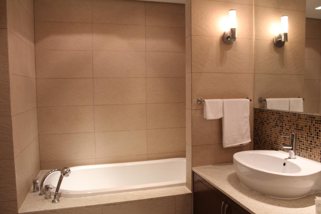 Yanjoon Homes - Palm Jumeirah Marina Appartement