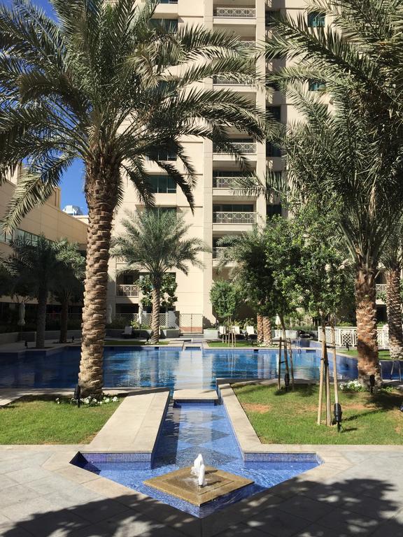 Apartemen Espace Holiday 29 Boulevard, Downtown