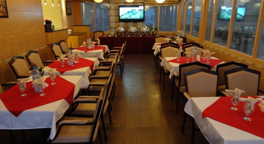 Signature Al Riqqa Hotell
