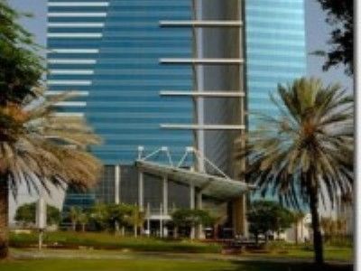 Monarch Hotel 5*
