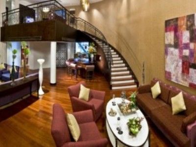 Monarch Hotel